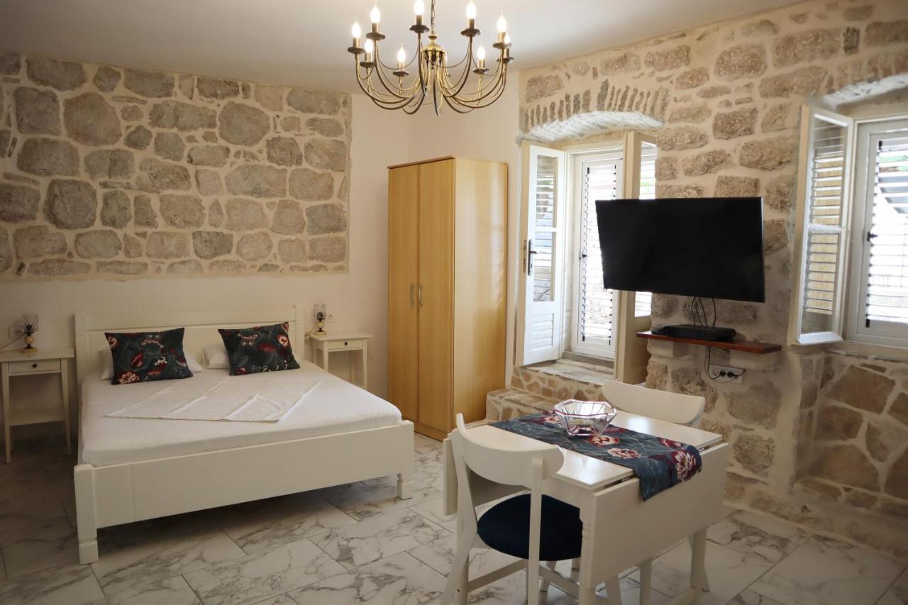 Guesthouse Zmukic Perast Bilik gambar