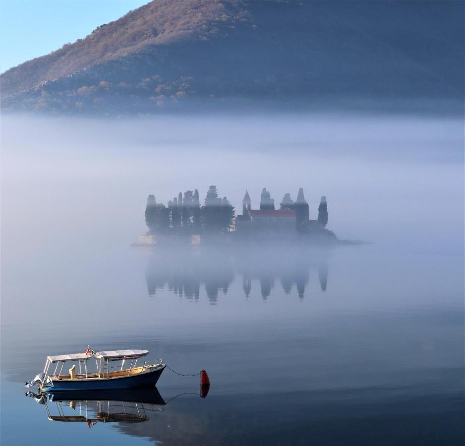 Guesthouse Zmukic Perast Luaran gambar